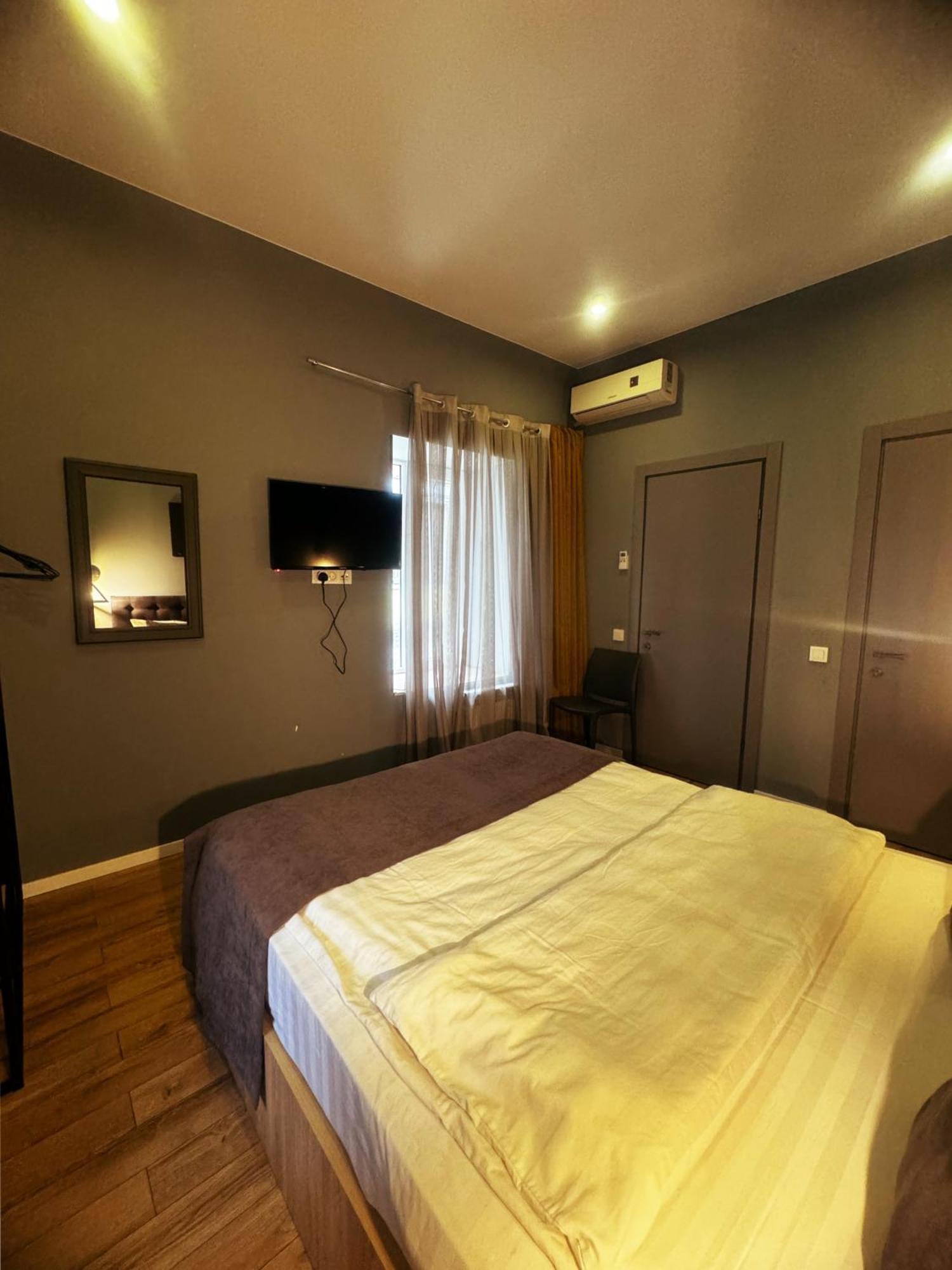 Hotel Classic Corner Tbilisi Bagian luar foto