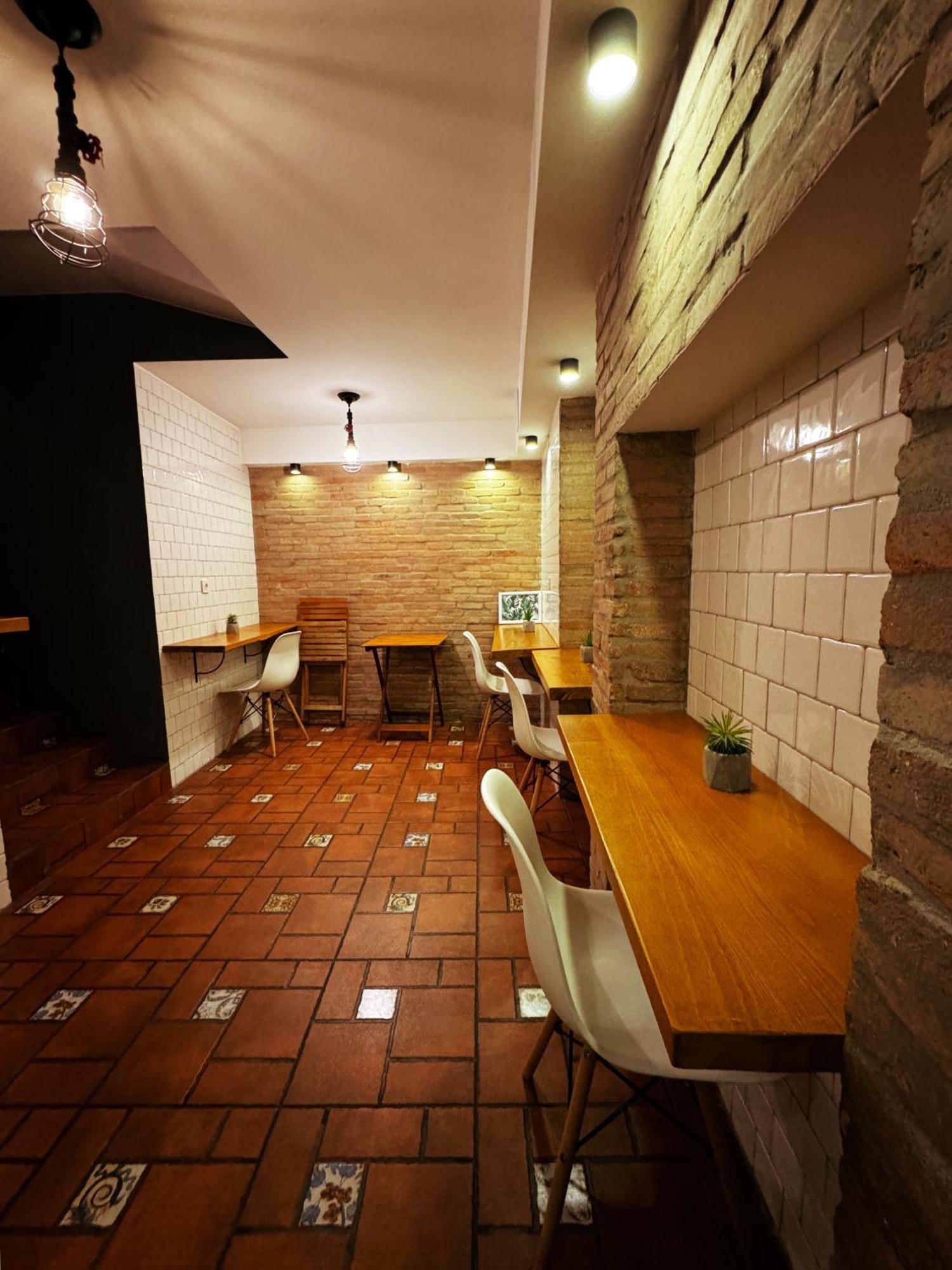Hotel Classic Corner Tbilisi Bagian luar foto