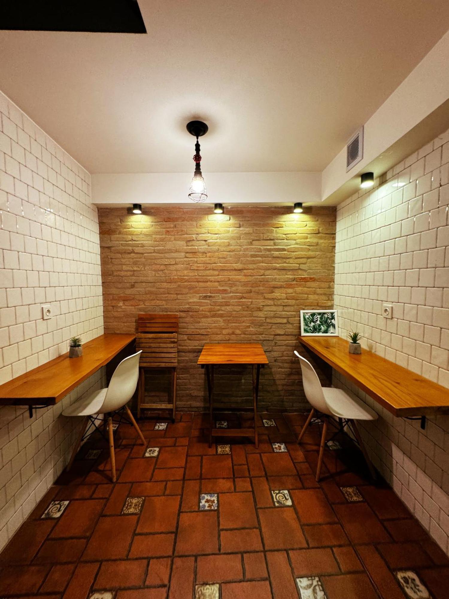 Hotel Classic Corner Tbilisi Bagian luar foto