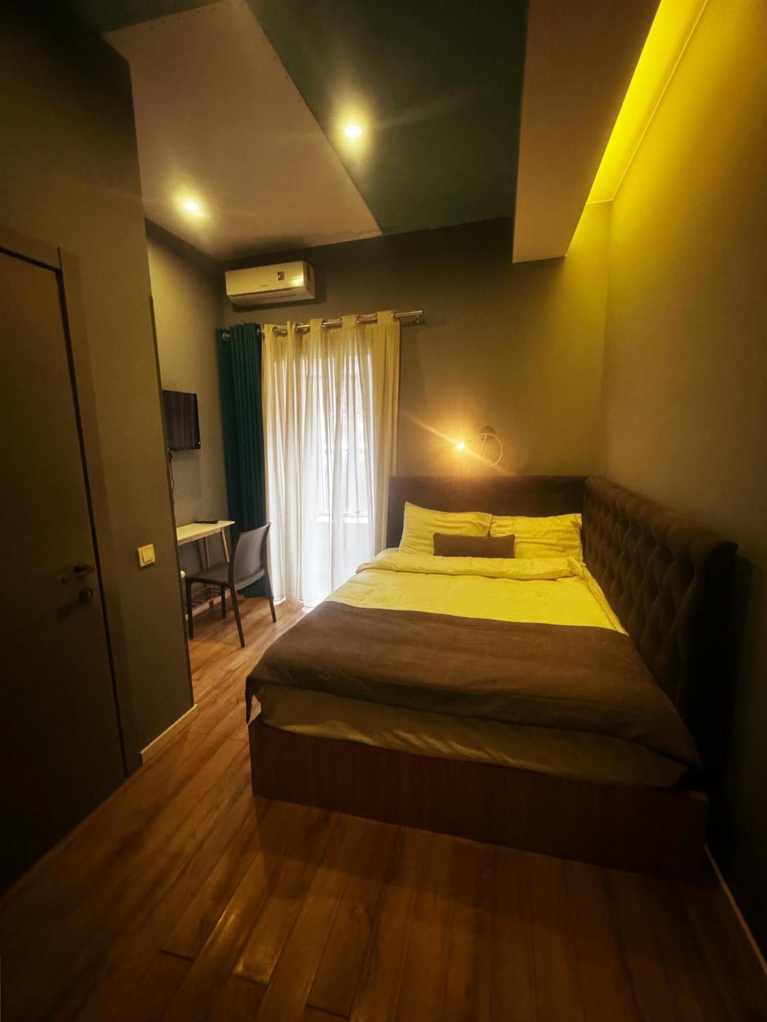 Hotel Classic Corner Tbilisi Bagian luar foto